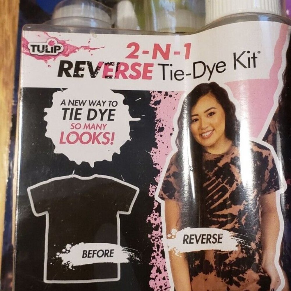 Tulip 2-N-1 Reverse Tie-Dye Kit  41 PC Kit  Brand New